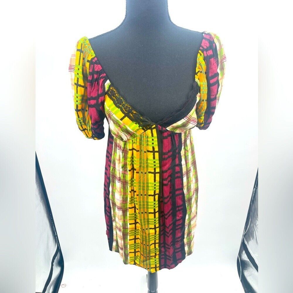 Forever 21‎ woman's multi colored dress size small